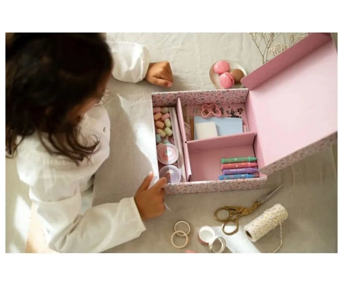 Caja de Creatividad Grande Rosa
