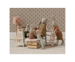 Mesa de Comedor Maileg con 2 Sillas