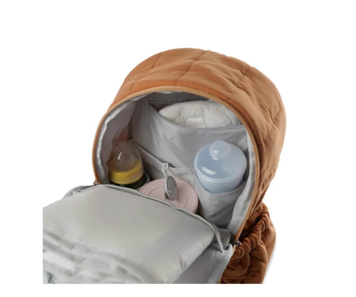 Mochila con Cambiador Plumini para Bebés Ocre