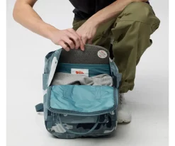 Mochila Kanken Graphics Nimbus Blue Hidden Animals