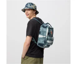 Mochila Kanken Graphics Nimbus Blue Hidden Animals
