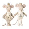 Ratones Gemelos Reales en Caja de Cerillas