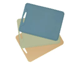 Tabla de Corte de Silicona Antideslizante Kiddikutter Cream